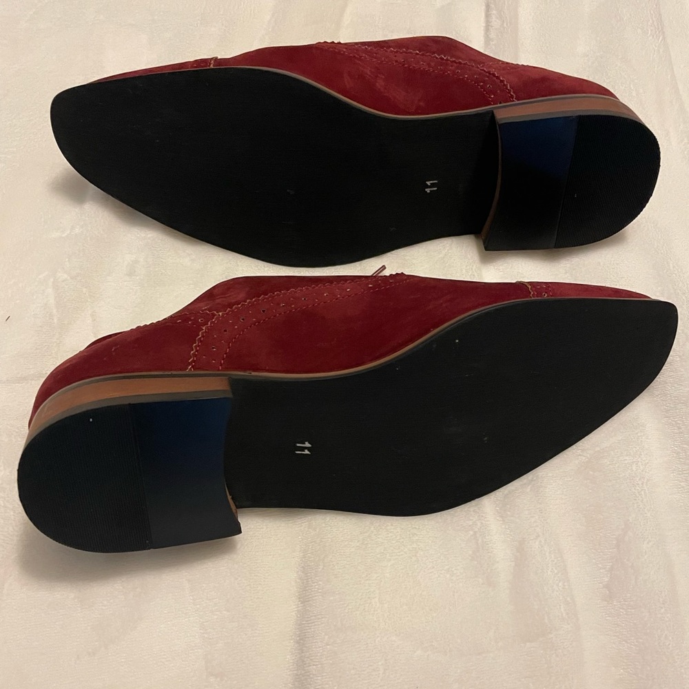 Burgundy suede men shoes.